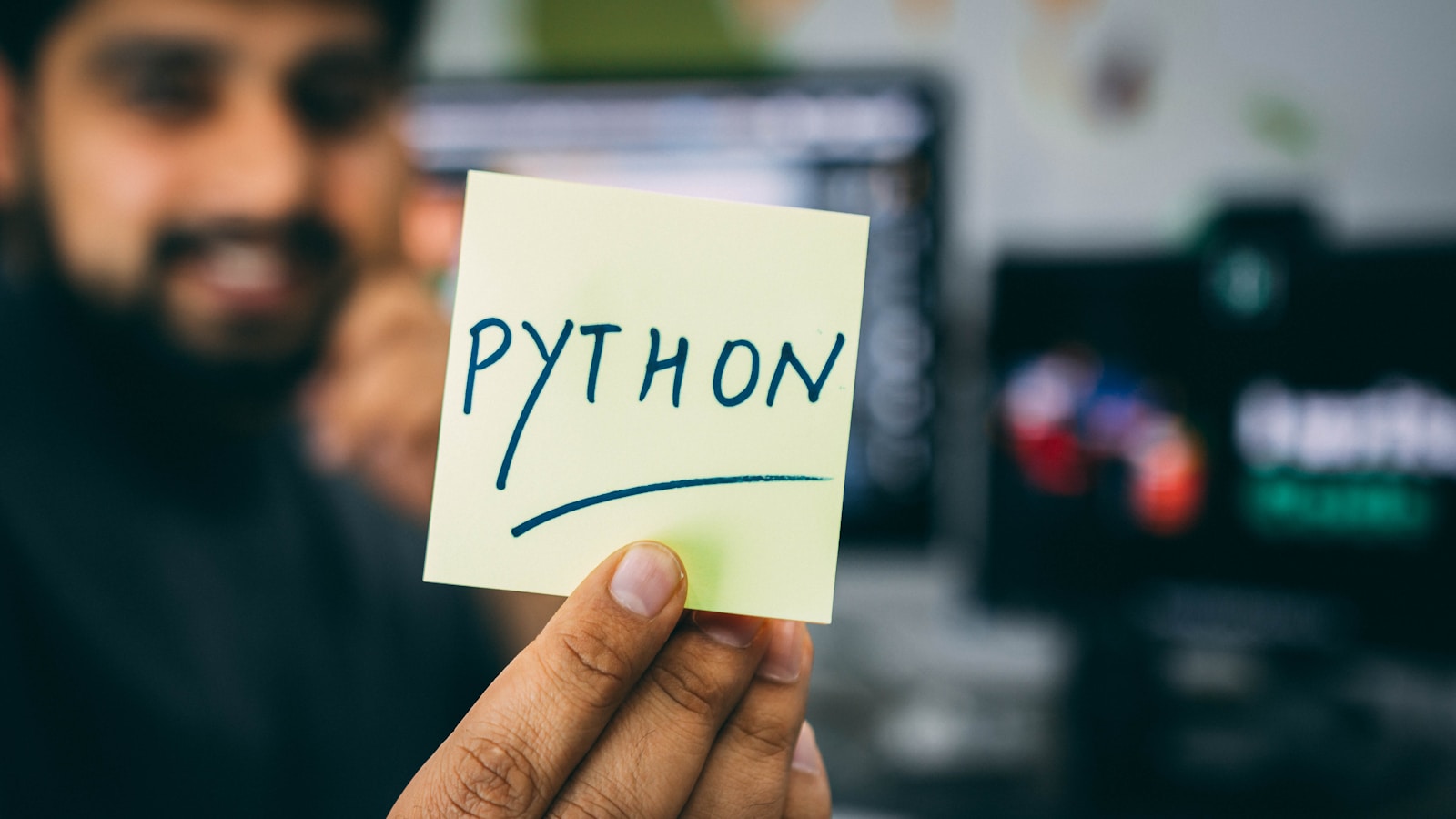 Python 搜索目录内包含指定字符串的文件